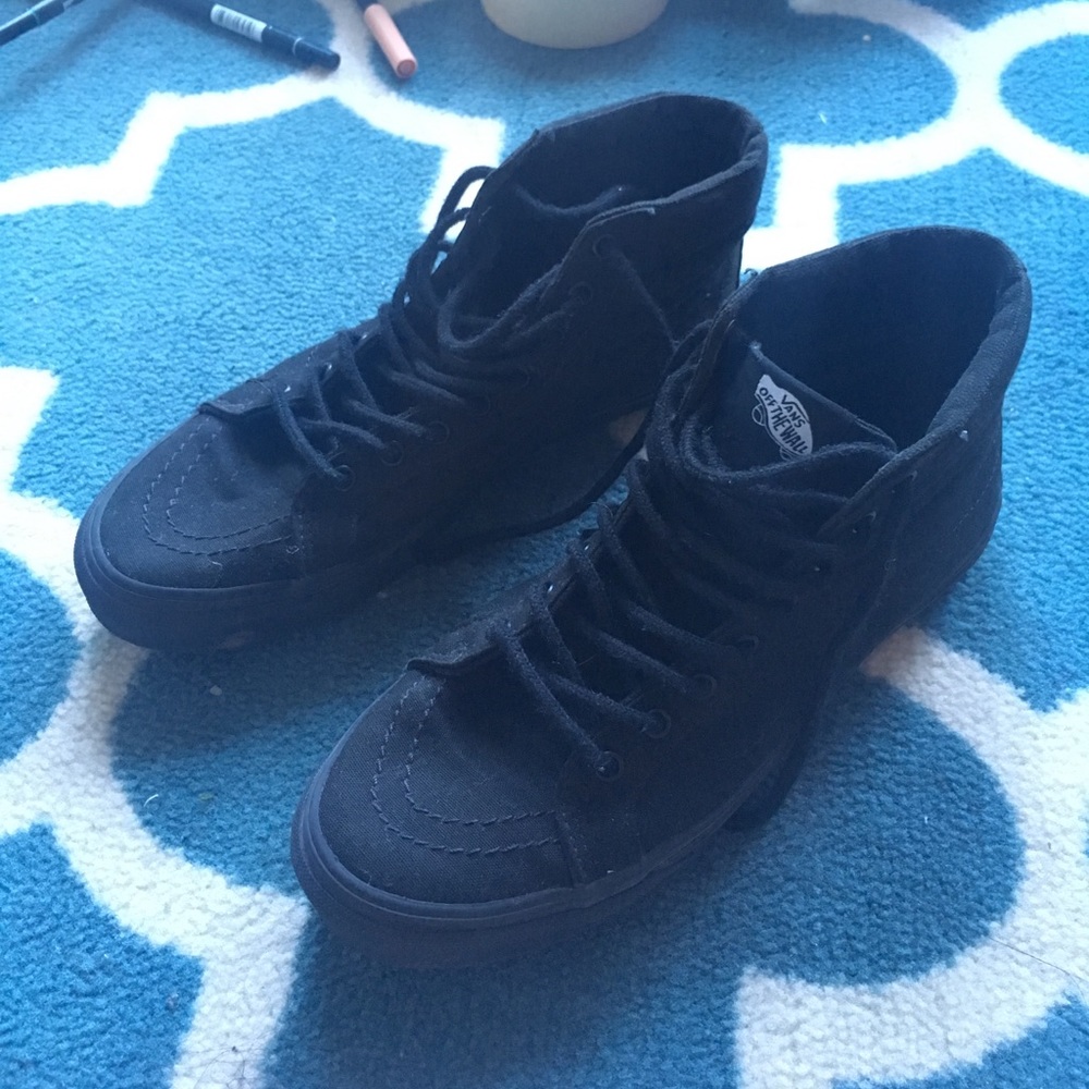 Black s8 hi vans